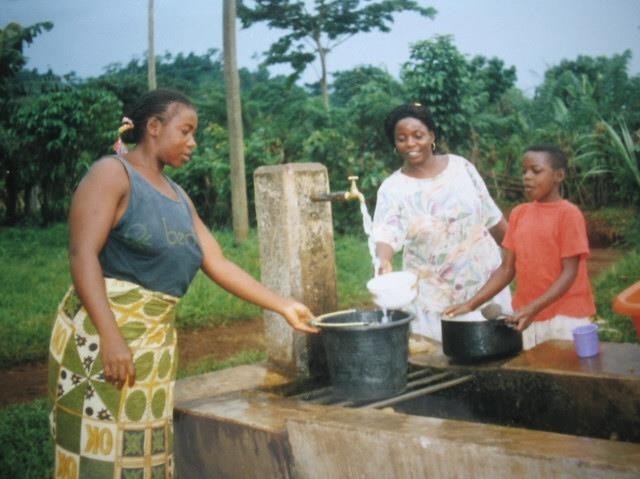 Women collecting water